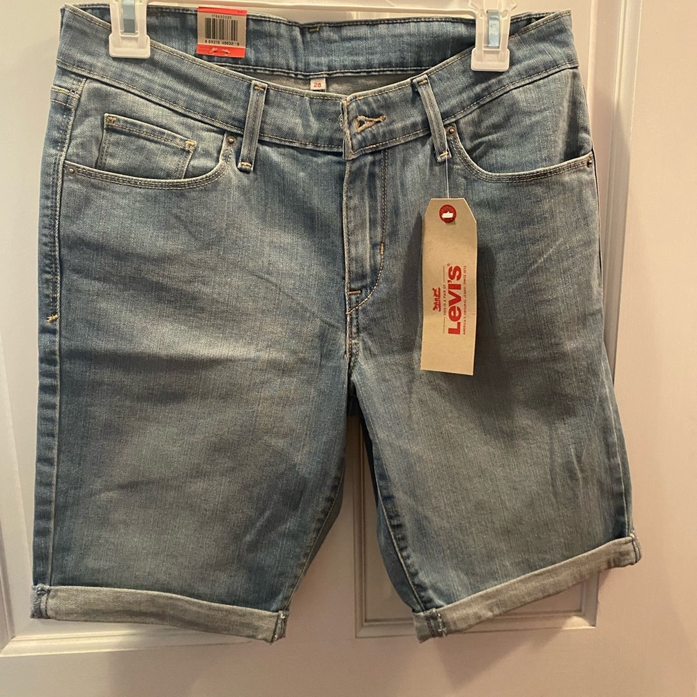 Levi Bermuda Jean shorts